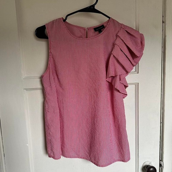 Tops - 💕 Who What Wear Statement Blouse